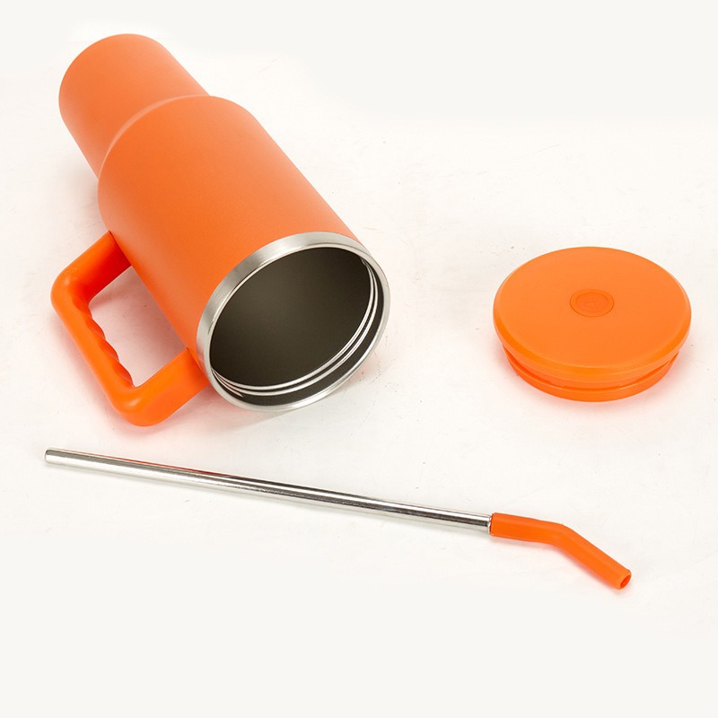 40OZ stainless steel auto mug with a lip and a straw