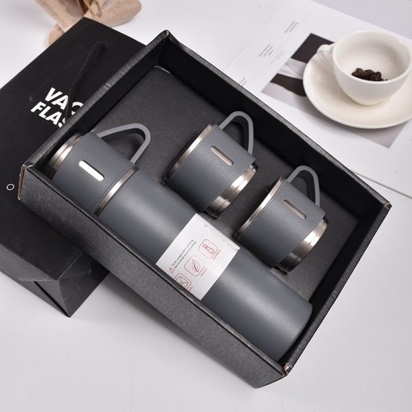 stainless steel insulated water bottle
