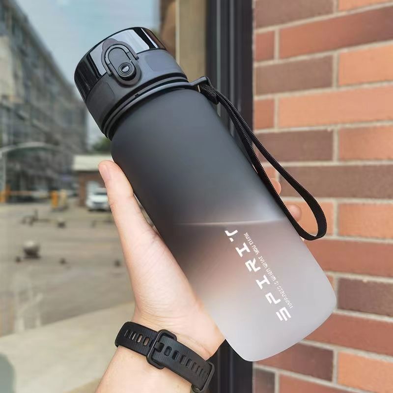 plastics sports water bottle 1