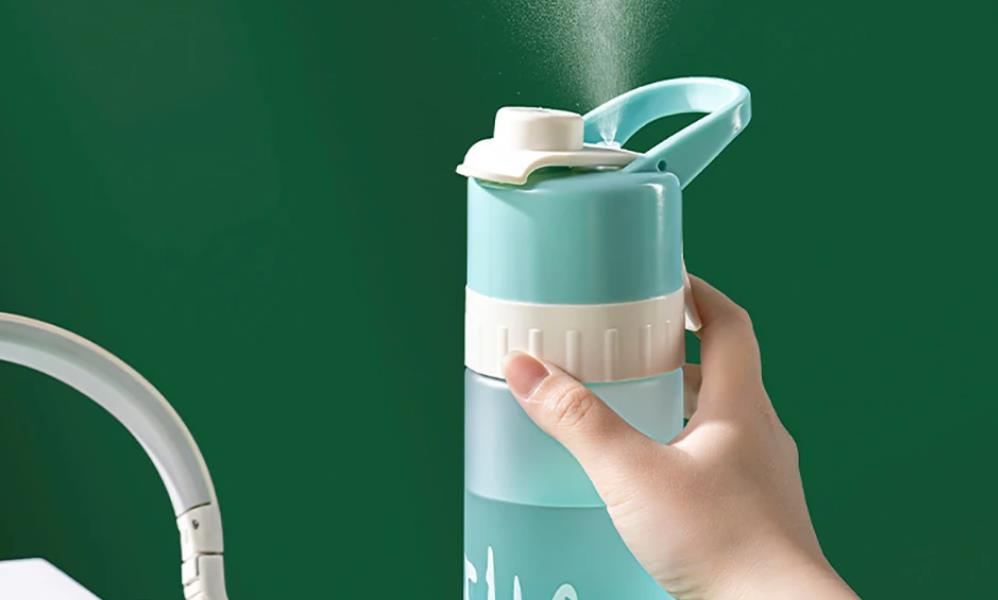 spray water bottle