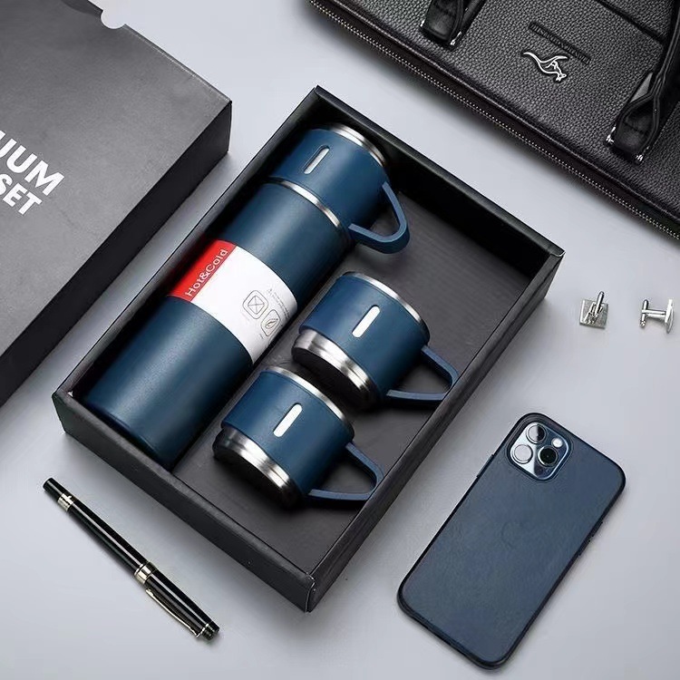 one insulated tumbler with 3 cup lips 3in1